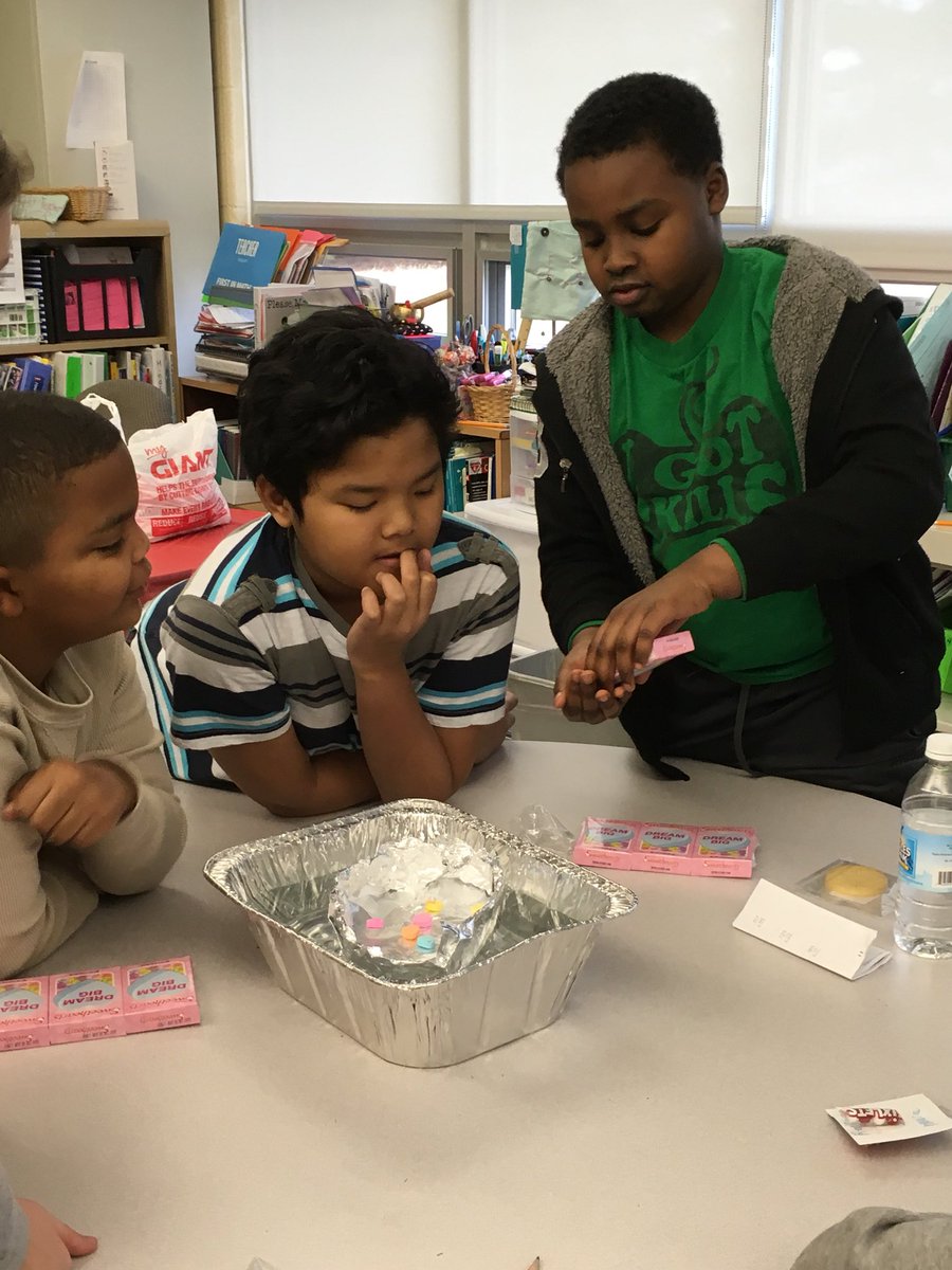 StampJanell's tweet photo. Nothing like having STEM Valentine activities as today’s social. I love to see them having fun while learning and creating. @SASD_EMC https://t.co/5COTSfraQG