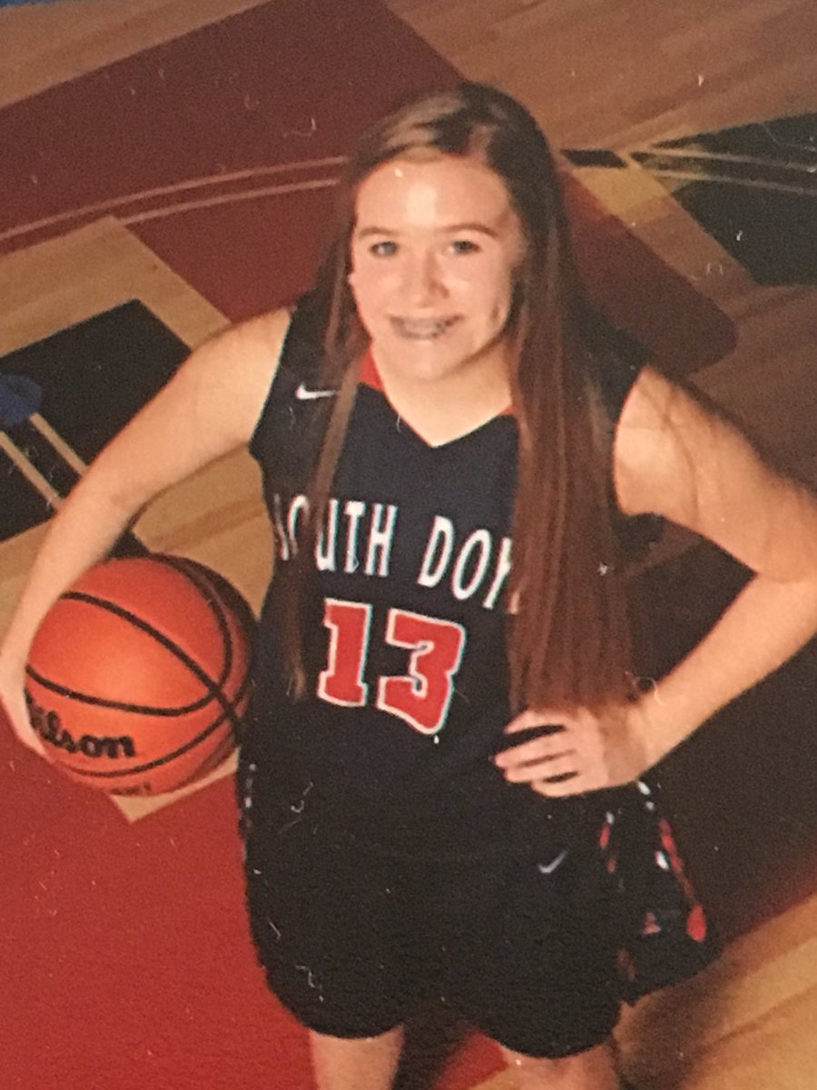 Julesdunn69's tweet photo. Sad high school basketball is over but now on to AAU. #noofftime https://t.co/3J9JnB4Dyv
