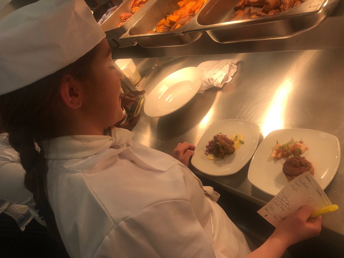 Caribbean fever tonight in scholars <a href="/WMccurrach/">Willie Mccurrach OBE FIH</a> <a href="/kwhett/">Kenneth Hett</a>  <a href="/CofGcollege/">City of Glasgow College</a> <a href="/Sunshineshug1/">Frazer McGarry</a>