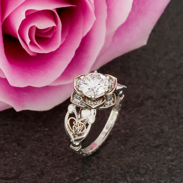 Jewelryworks's tweet photo. Much #Love to all our #GreenLakeCouples and #Valentines today! #Recycled #RoseGold #Hearts #Rose #EngagementRing  #Love #GreenLakeJewelry https://t.co/vKStTDsNnD
