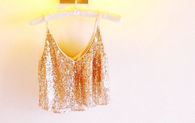 amynicolestudio's tweet image. I hope you have a little sparkle in your Valentine’s day 💛✨
.
#ogdencami @truebias #truebias #sequintop #sequinsfordays #rosegold
