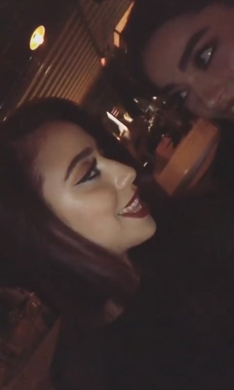 simay_barlass's tweet photo. Yaaa 😍😍🔥 @simaybarlass @zeynepalkan98 #simzey #simaybarlas https://t.co/tXdzuXCL3X