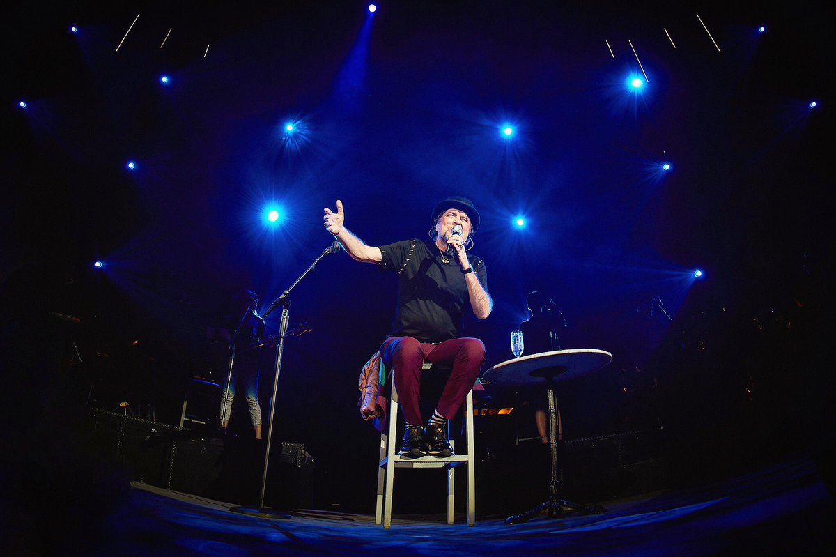 Por el boulevard de los sueños rotos en <a href="/ArenaMonterrey_/">Arena Monterrey</a> con <a href="/JSabinaOficial/">Joaquín Sabina</a> <a href="/loniegotodo/">LO NIEGO TODO</a>