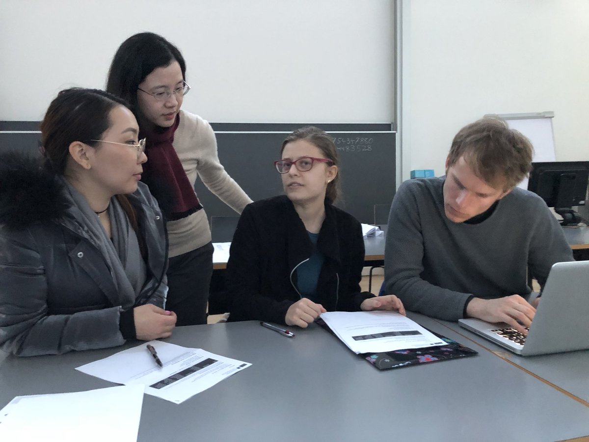 GabrielaBCortes's tweet image. Team - Politics in Liechtenstein - Discussing the main topic to research this summer semester #introweek #unili #Liechtenstein #politics #politicsinLiechtenstein #semesterstart