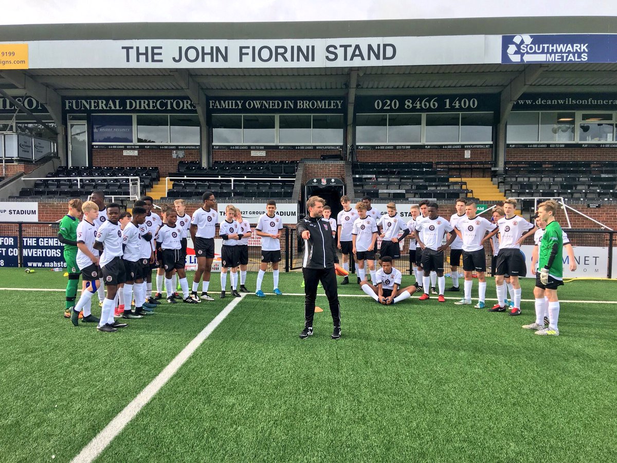 ⚽️ BOYS & GIRLS TRIALS | Busy recruitment period for our Academies! All the different options and applications can be found here ➡️ bromleyfc.tv/site/category/… #ThisGirlCan #WeAreBromley
