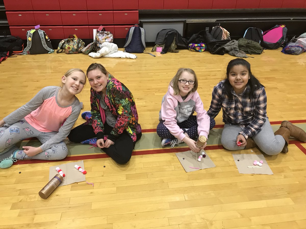 SCEKindnessClub's tweet photo. Kindness Club making “love bugs”... https://t.co/H3tEO3Uru5