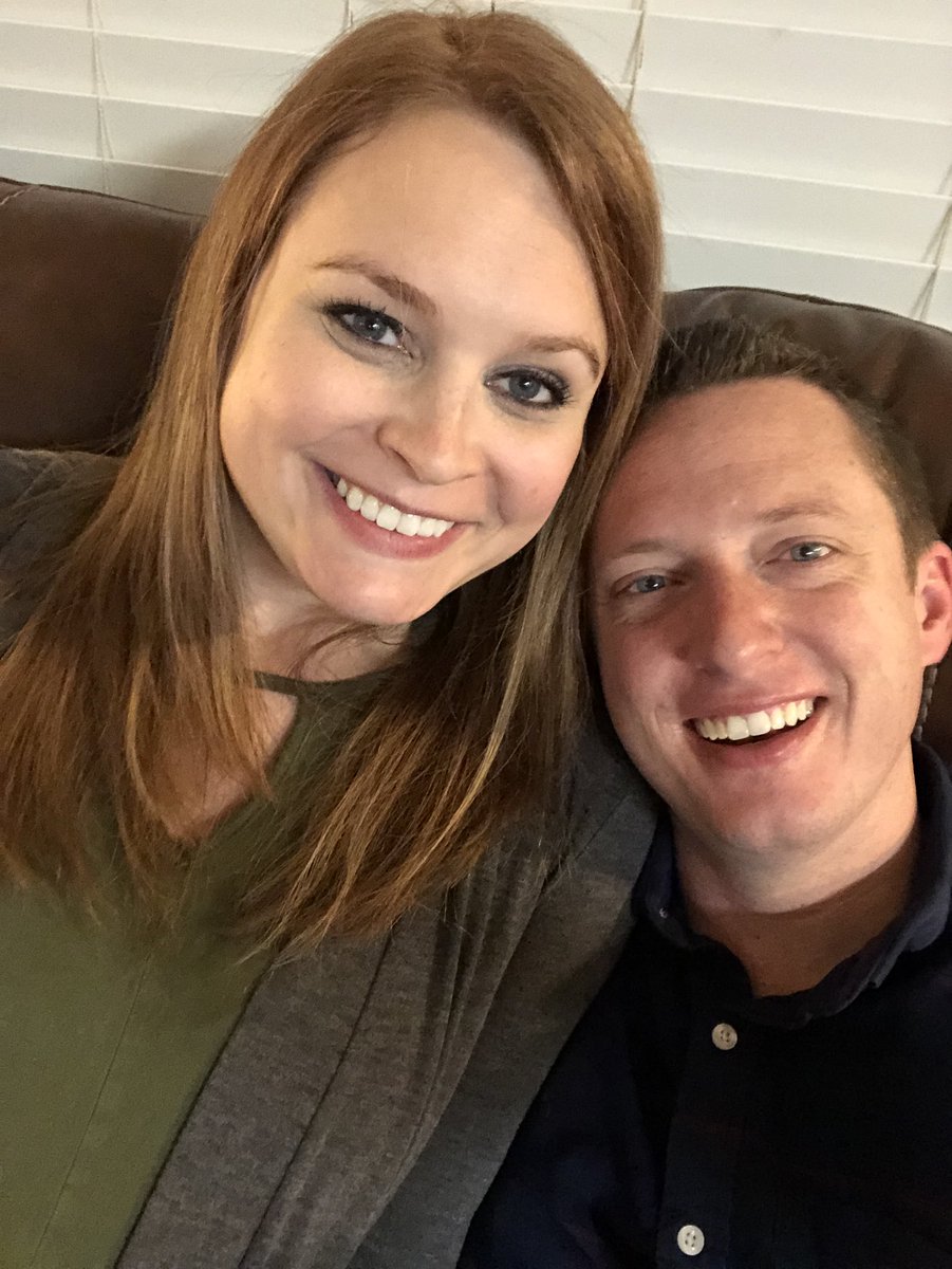 zacharytthomas's tweet photo. #sheismine #iamhers #Valentines2018 https://t.co/EhWWrvyVFZ