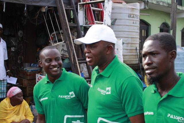 CleanUpNigeria's tweet photo. #CleanUpMakoko memories always green.
.@earnfortheearth @moelagos .@cleanerlagos #ACICleanUp @geeya007 .@thumbsup_initiative .@VSSanitation .@myaccessbank @sterlingbankng @WaterAidNigeria @SDGsClimate .@USAID https://t.co/5UCtALJWb7