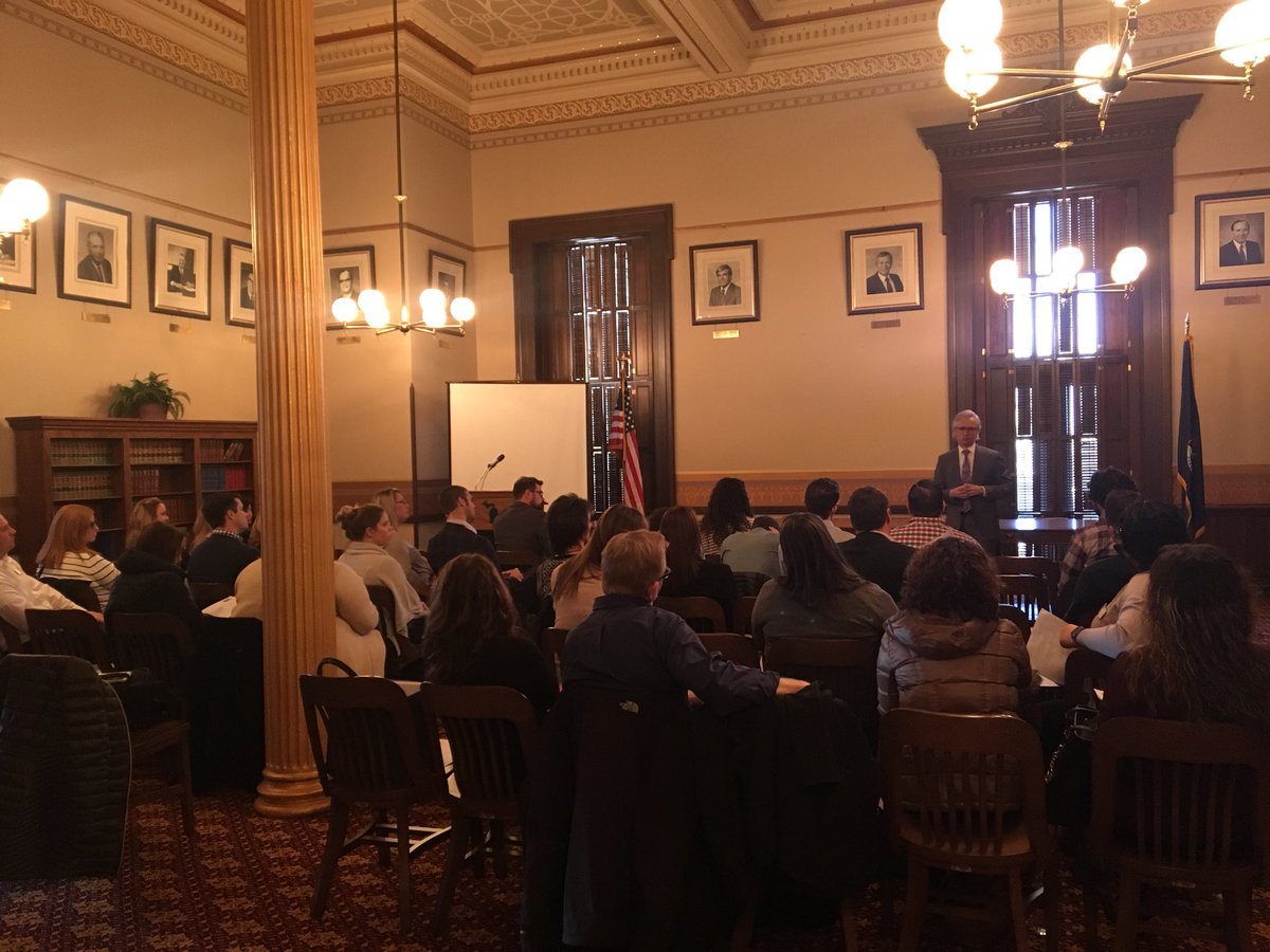Thanks to the <a href="/MWCoastChamber/">West Coast Chamber</a> Leadership Class for visiting your State Capitol today, I appreciated your thoughtful questions and am encouraged by your willingness to serve your community in a variety of capacities #ottawacounty #community