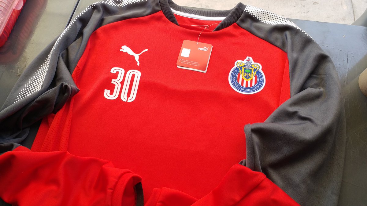 sudadera chivas puma