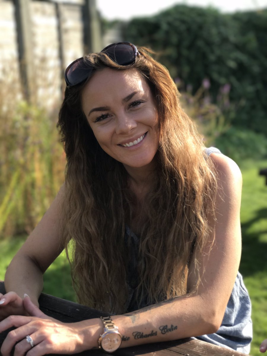 Happy valentines to my beautiful wife and amazing mother 😘