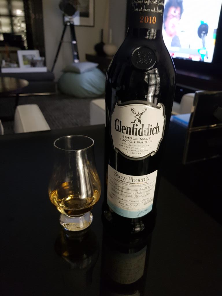 dannykmusic's tweet photo. Man of my word. L.. @GlenfiddichSA #SnowPhoenix in celebration ๐ฅ #ZumaResigns https://t.co/jybARURmY0