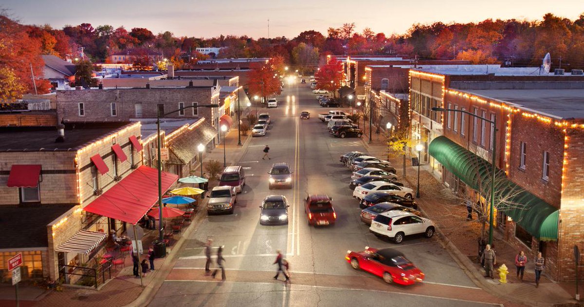 RT <a href="/nwarkcouncil/">Northwest Arkansas Council</a> Siloam Springs Needs Online Votes to Host Small Business Revolution TV Series #MySiloamSprings #nwark ... - sot.ag/7kdsG