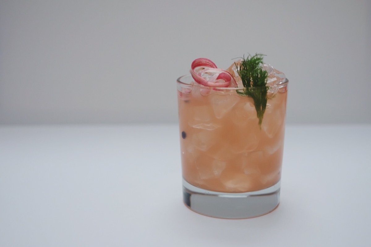 spread_london's tweet image. We LOVE this cocktail - Rhubarb and Fennel Collins 💗 Sweet and sour #rhubarb, aniseed-y #fennel and spice of black pepper served up with @jensengin 🙌🏼🥄 recipe here: spreadlondon.co.uk/news/2018/2/14…