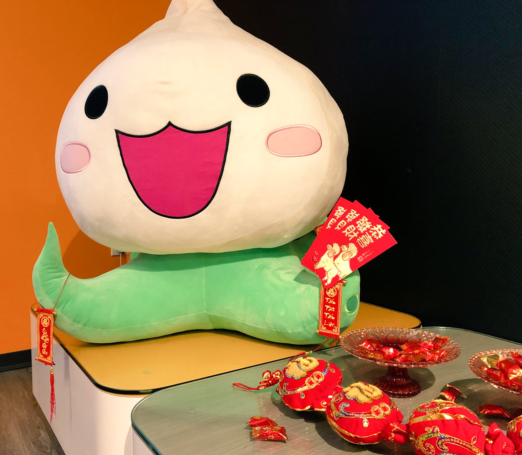 giant pachimari plush