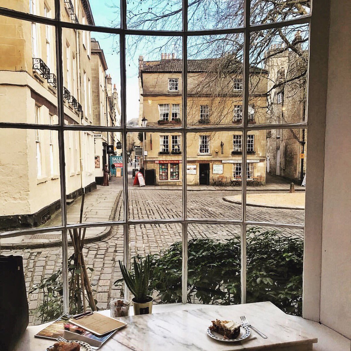 Did you hear that Bath was voted the country’s most romantic city today? 💕 
📷: @majaspassport 
#weekendinbath #bath <a href="/WeLoveBath/">Love Bath</a>