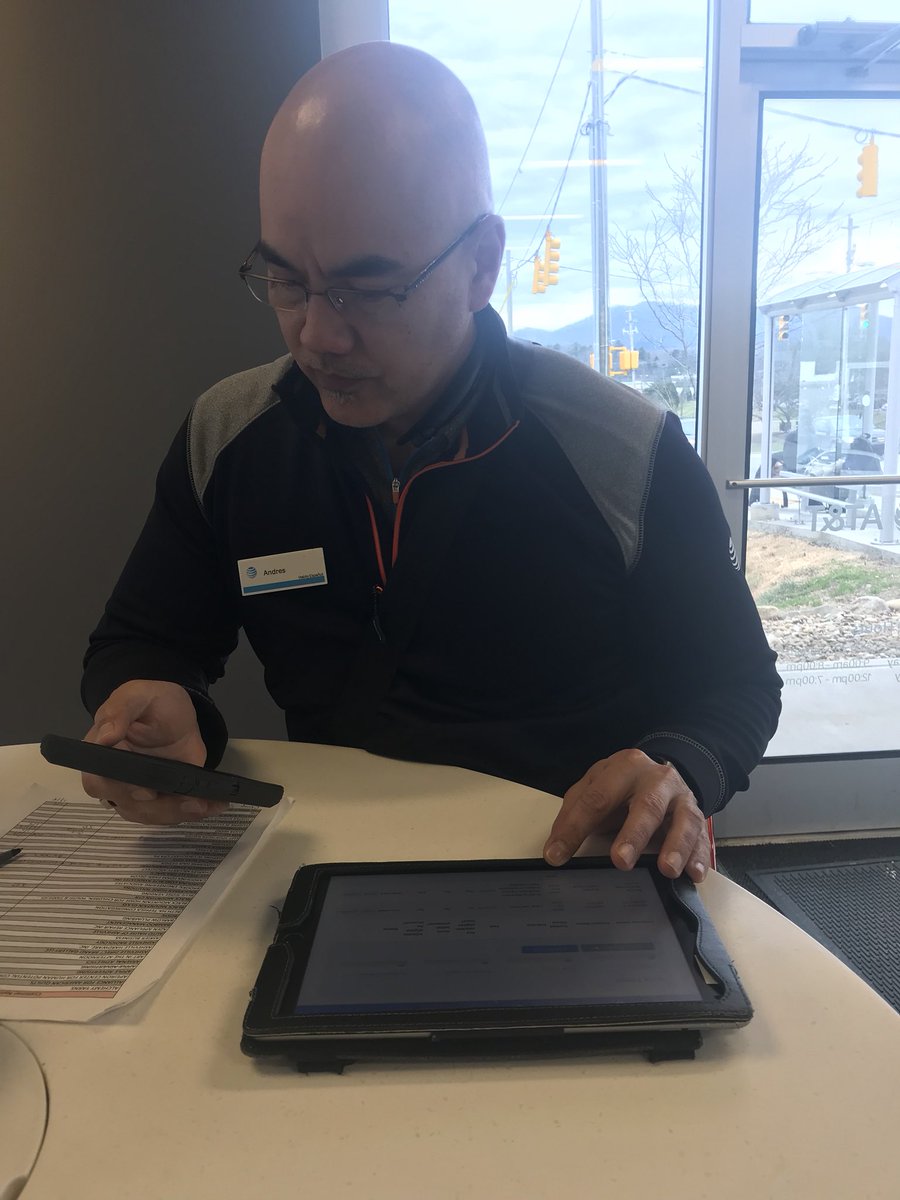 GretchOsborne's tweet photo. Crushing with Andres! #blitzin #mightiest #smallbiz @sme29710 @404girl @MidAtlantic1860 https://t.co/XCJT6VQAmY