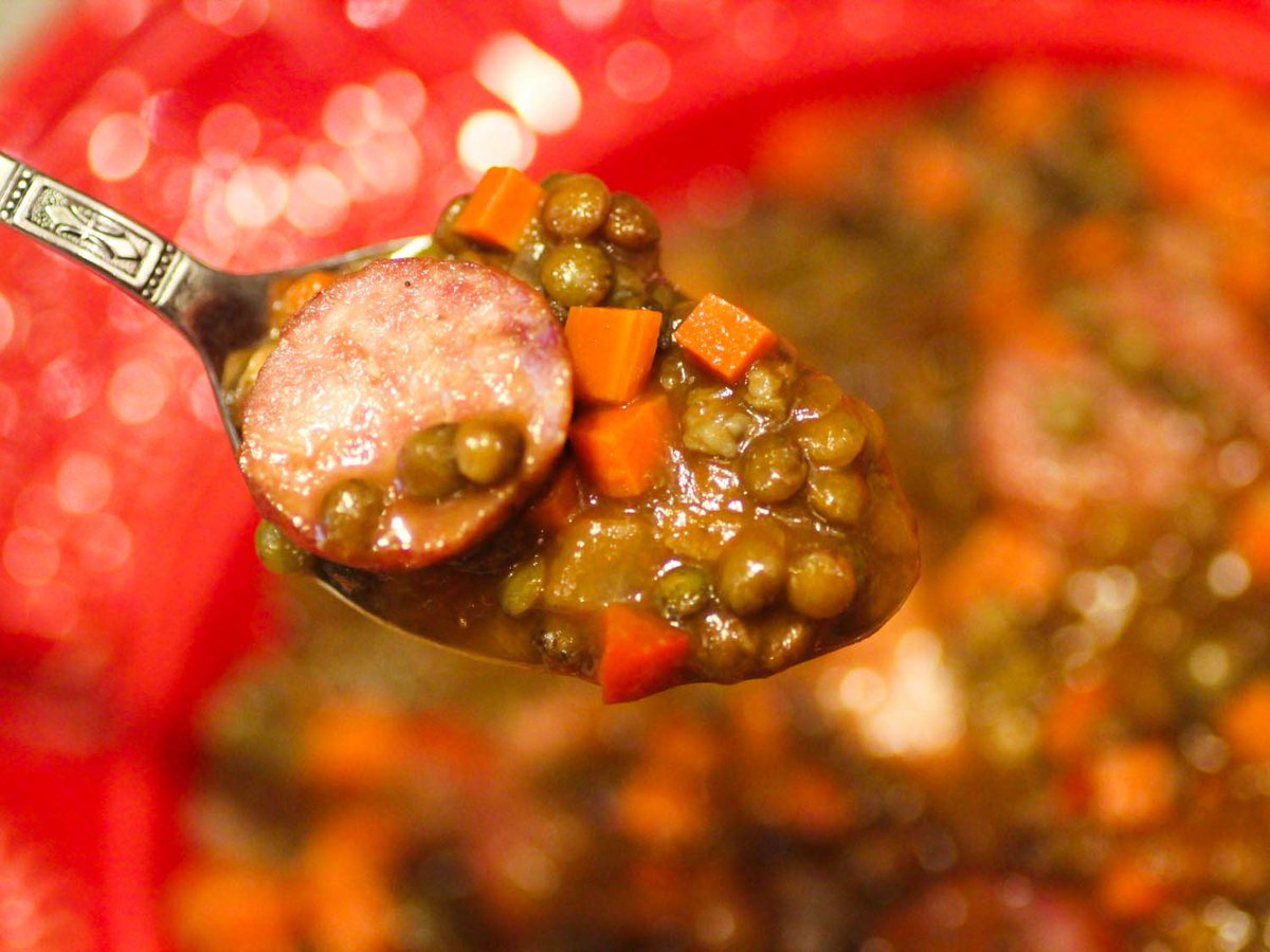 Do you know why these southern dishes bring good luck? #KnowYouKnow seriouseats.com/2014/12/good-l…