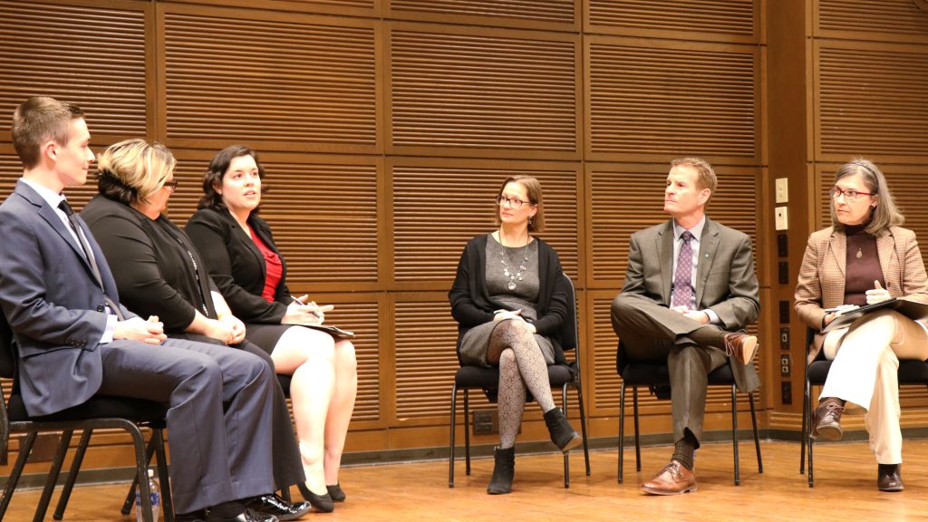 UDStudentAdv's tweet image. HAPPY VALENTINE’S DAY—

An enormous thank you goes out to everyone that made it to our panel last night!

Great dialogue with FIRE, Debra Monk, Amy Zavadil, and Bill Fischer about student conduct and policy, along with moderator Laura Hume

Keep an eye out for future events!☘️