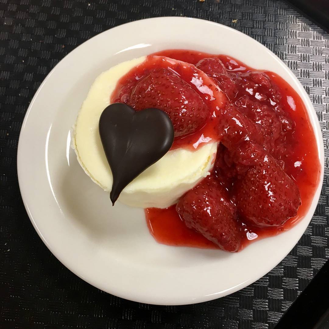 taherChefTeam's tweet photo. We hope your Valentine's Day is super sweet . https://t.co/RSDmClq6kk