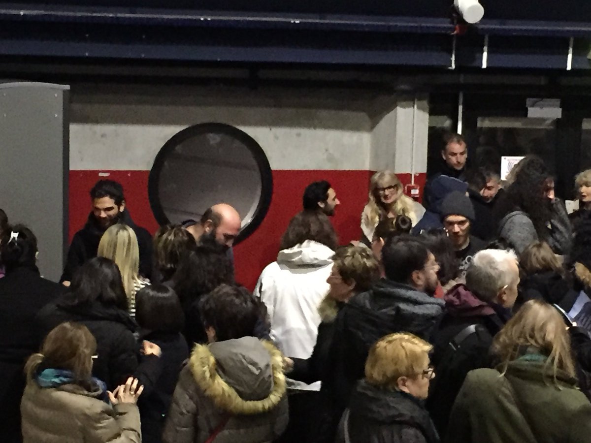 PrkPrjo's tweet image. I still share some photos from sunny Marseille on 3.2.2018 ☀️
@JesusSpectacle @mike_massy   #mikemassy 

And the next stop of the tour in Amneville 17.2.2018 🎶👏👍