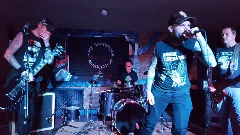 LSaboteurs's tweet photo. Huge thanks to everyone that supported the local punk scene and LHS at our benefit gig on the 10th. Was a great fundraiser with extra thanks going to Active Slaughter and local bands for supporting our efforts #activeslaughter #punk #fundraiser #lincolnhuntsaboteurs https://t.co/j4Y22plKeK