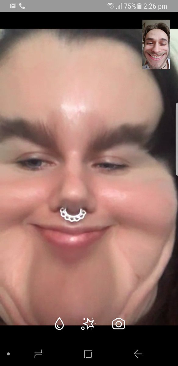 urmvm's tweet photo. Would like to wish a happy Valentine's day to this sort, thank u for always supporting me nd being so caring nd kind ❤ https://t.co/T270tkDmNw
