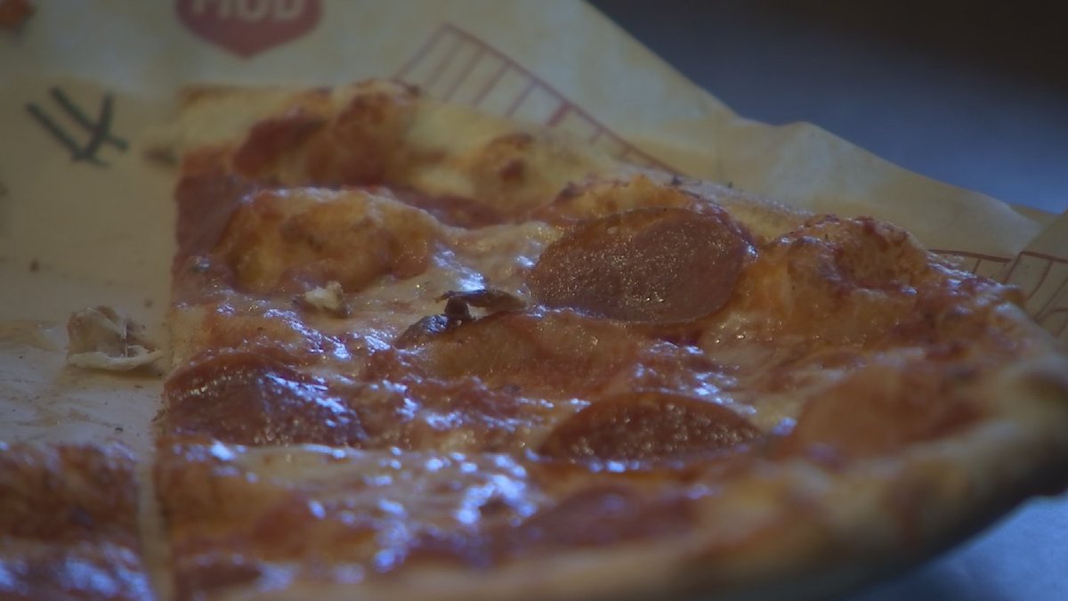 azfamily's tweet photo. Social media FTW! How a Valley teen scored free pizza for a year from @MODPizza &amp; how they helped the community, too.
https://t.co/QsSA0YmRXx https://t.co/PDz8HRFxX6