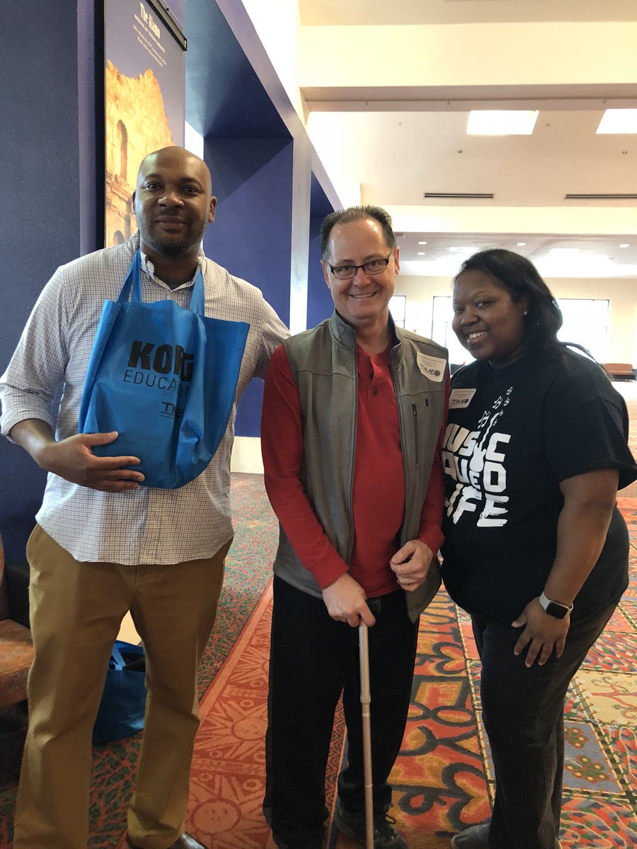 LsocChoir's tweet photo. @ReddSkip @HermanBibbs @Bishopkeyz at TMEA 2018 @lifeschools https://t.co/4xA1NqgIOK