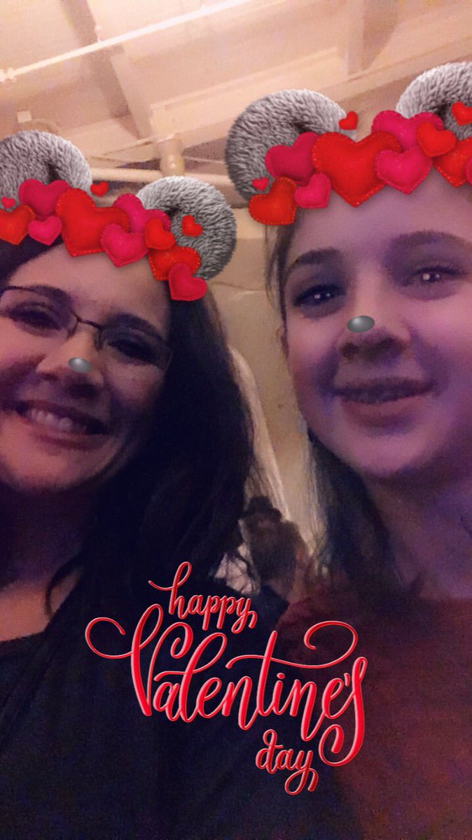 bzenkerdc's tweet photo. Thanks @walkerhayes for being our Valentine tonight!! @theryman #GalentinesDay #merryChrismasWayLate #firstborn https://t.co/xMV9bJC4vM