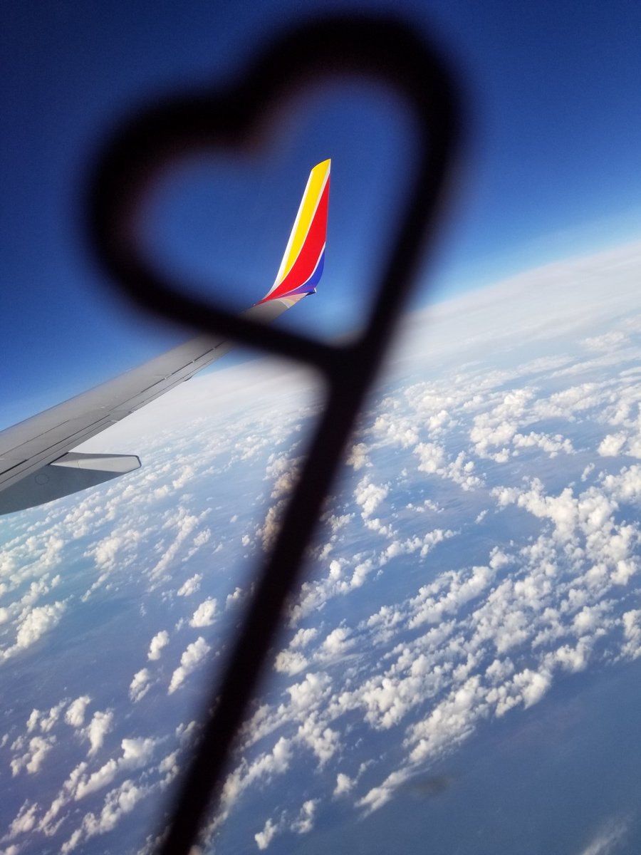 KspadeAdams's tweet photo. #thankyou @southwest #happyvalentinesday https://t.co/87kSnRxcE6