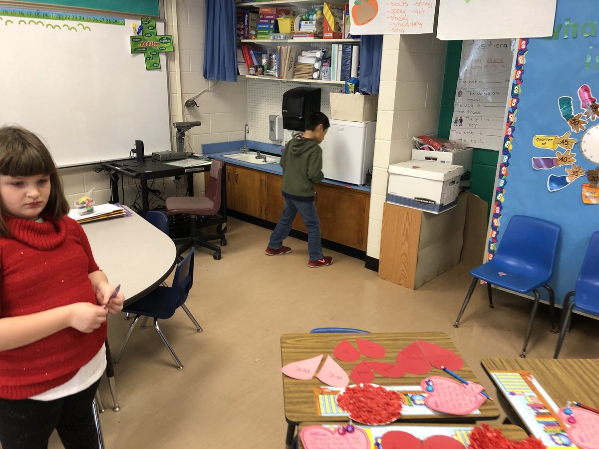 jennifer castelo tweet media