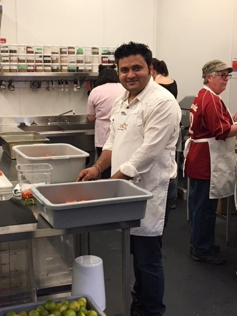 Palantir_Sol's tweet photo. Some of our employees in the Calgary office volunteered at The Alex today! The Alex is a non profit organization that breaks down access and social barriers and tailors their services to meet individuals’ needs. To learn more about The Alex please go to https://t.co/L5Mh6qvvzB. https://t.co/ZW3HbfrQDx