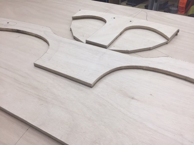 Midnight_Maker1's tweet photo. Both ends of boat cut out. Now just have to do all of the parts in between. 😎 Listening to @makingitpodcast while cutting out my @clcboats of @WindsorPlywood_ #masepoxy #buildyourownboat #midnightmaker #passagemakerdinghybuild @BuildYourBoat https://t.co/QijKRQIBo9