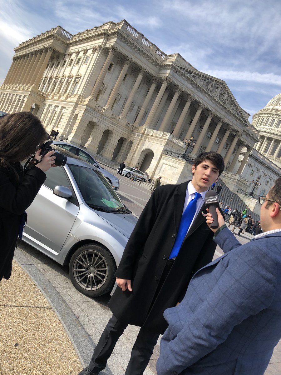 Giving an interview to journalists about my meeting with  senators <a href="/joniernst/">Joni Ernst</a> and <a href="/ChuckGrassley/">Chuck Grassley</a> during of <a href="/CivEdWorkshop/">Civ Ed Workshop</a>. #CivEdWeek 😂✌️<a href="/FLEXProgram/">FLEX Program</a>