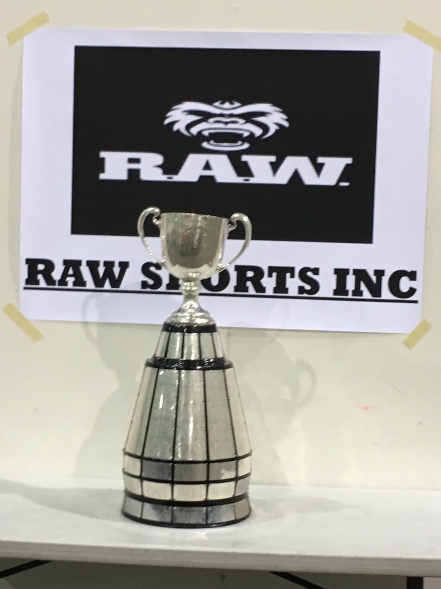 ShaneHomesWSD's tweet photo. #greycup2017 Congrats to Robbie Woodson of the Argos and CWSC patron 👏🏻🏈🏆  Raw Sports Football https://t.co/ApiQdDORE3