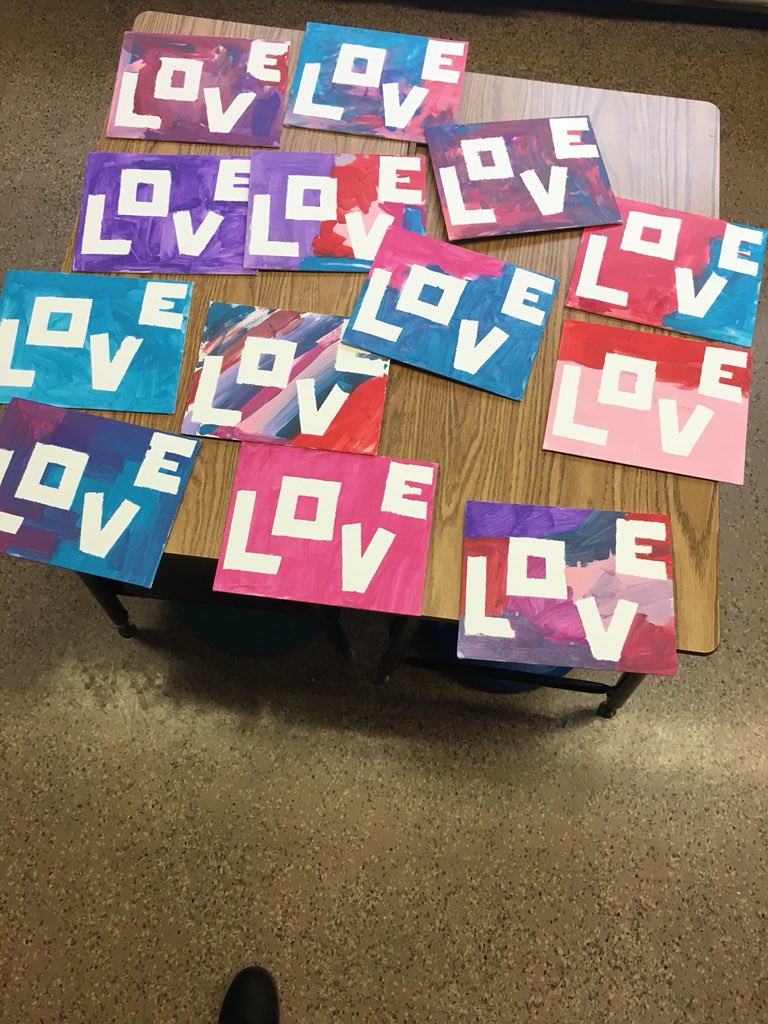 mrscolgansclass's tweet photo. A great day of love & learning! Happy Valentine’s Day 2C! #sceslearners #sces2learn #lovetolearn2C https://t.co/8ijFrLB6w9