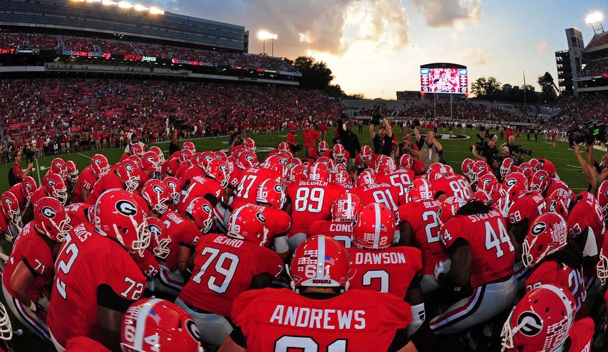 ii_jermaine's tweet photo. I’m very excited and blessed to say that I have received my 4th scholarship offer and 1st SEC offer from The University Georgia‼️🐶🐶 #GoDawgs https://t.co/AnzQMuiv27