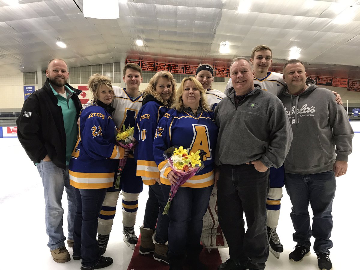 AztecAthletics's tweet image. Celebrating our seniors tonight, Peyton Brier, Ethan King &amp;amp; Samantha Dahill. Congrats &amp;amp; we wish you the best of luck!! #AztecsForLife @assabet_stuco @MaynardAthletic @AMSA_Athletics @tgsports @MetroWestSports @avaztechockey