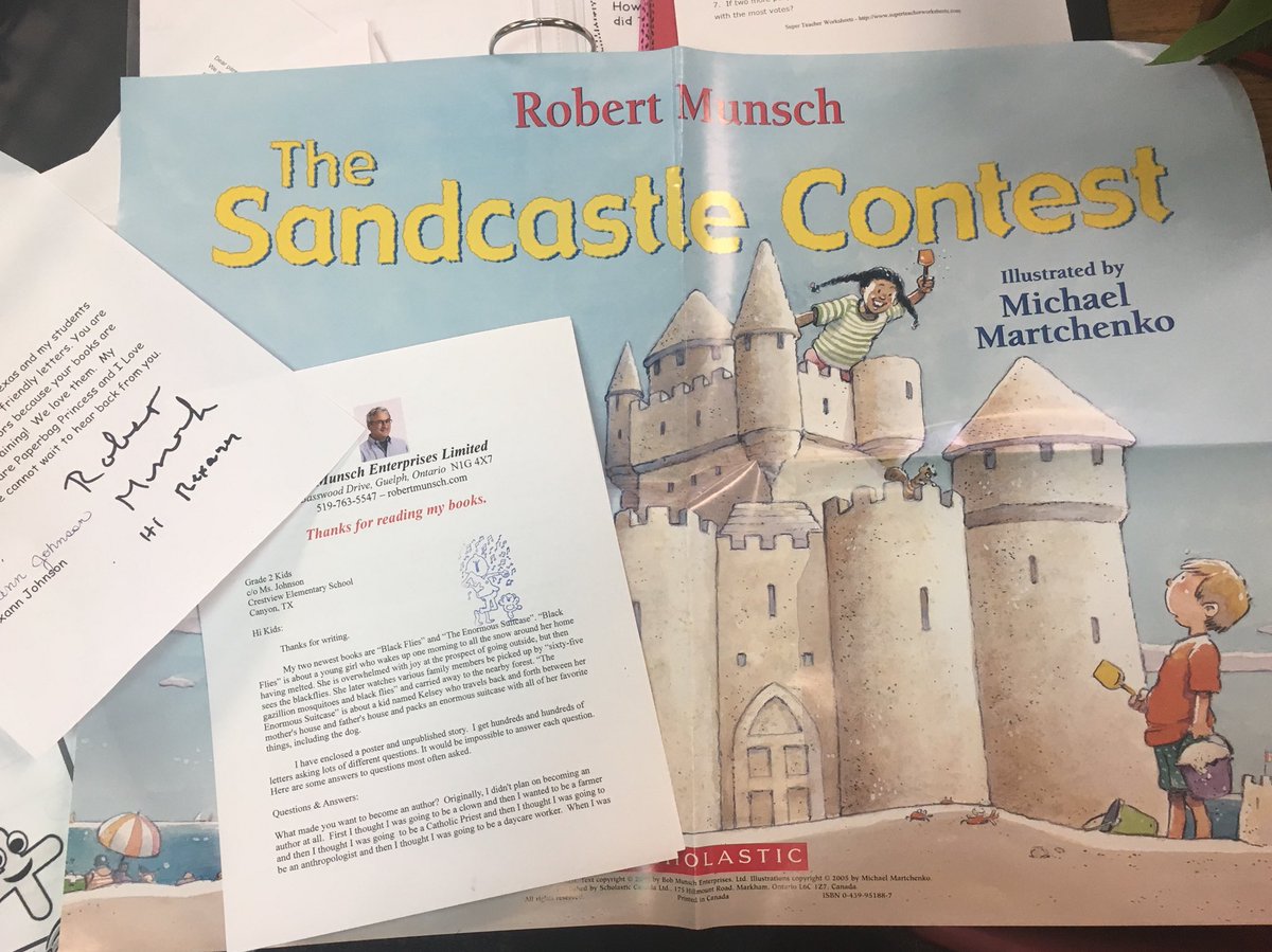 rexannmcnutt's tweet photo. Kids write letter to R Munsch and he wrote us back. #2ndgrade https://t.co/AcHwrkn6Xk