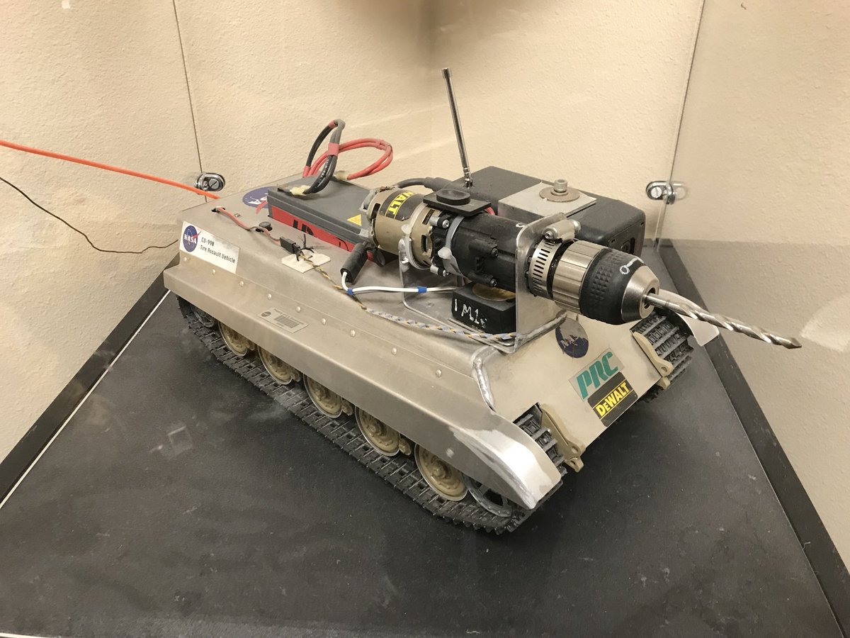 DWCLB_WWsAAyq6e?format=jpg&name=medium