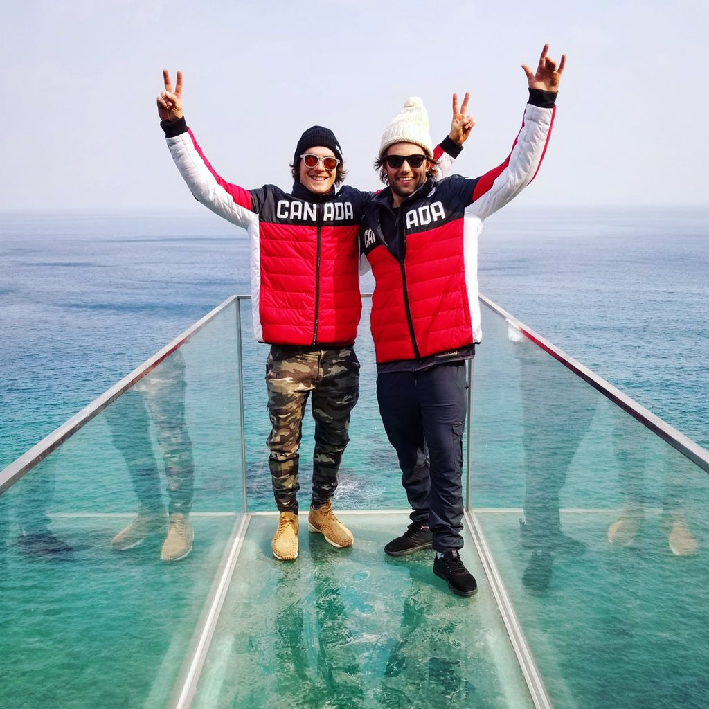 SebToots's tweet photo. We are excited for Big Air this week!! 🤘🏼🇨🇦✌🏼 #olympics #snowboarding @tylerMnicholson https://t.co/0dHeO4KE8C