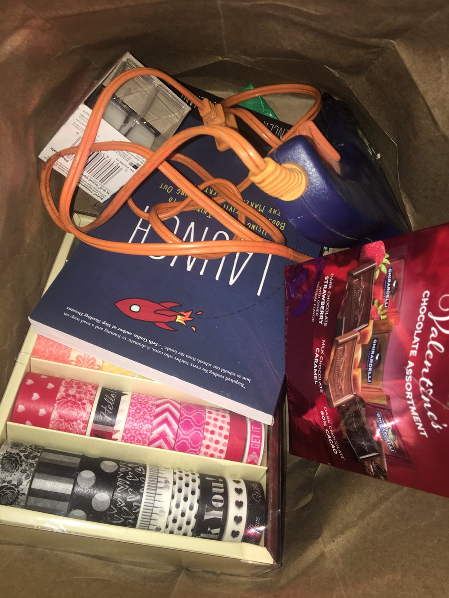 jillannski's tweet photo. Sneak peek! BYOB (bring your own recyclables) We are so excited to share the #lauchbook cycle with Region 2 alumni! #idcoachingnet @AprilJNiemela @IDcoachingnet @ajjuliani @spencerideas https://t.co/3s6kvOam11