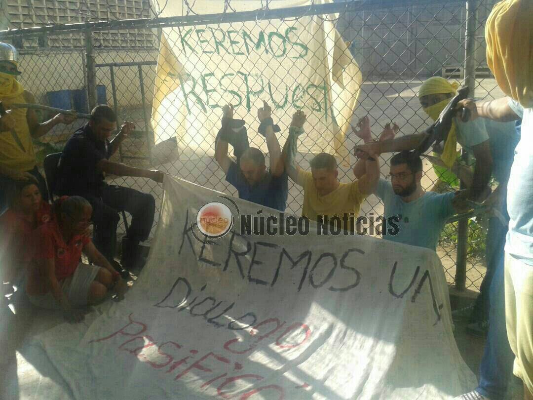 SOS - Dictadura de Nicolas Maduro - Página 32 DWCOVw2W0AAqlMb