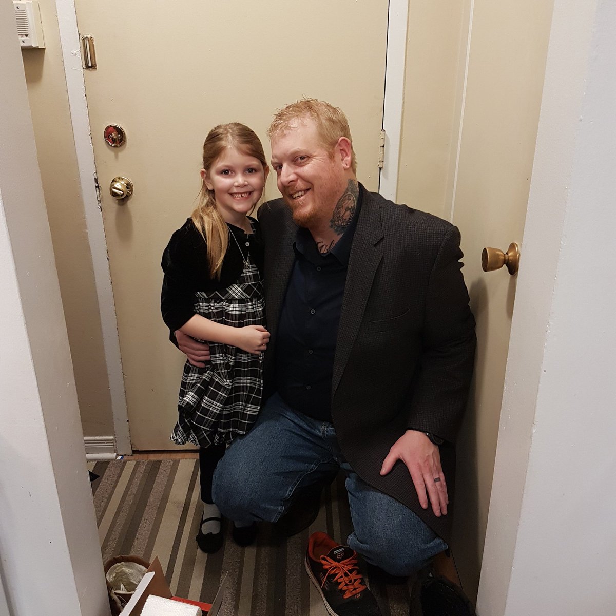 333Pugs's tweet photo. Had a great time with my beautiful little girl at her first school dance tonight. https://t.co/Cp777NoQZz