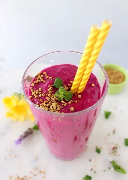 riorockacaicafe's tweet photo. Valentine’s Day? Don’t forget to try our pitaya smoothie. https://t.co/zFgQBNDAuU