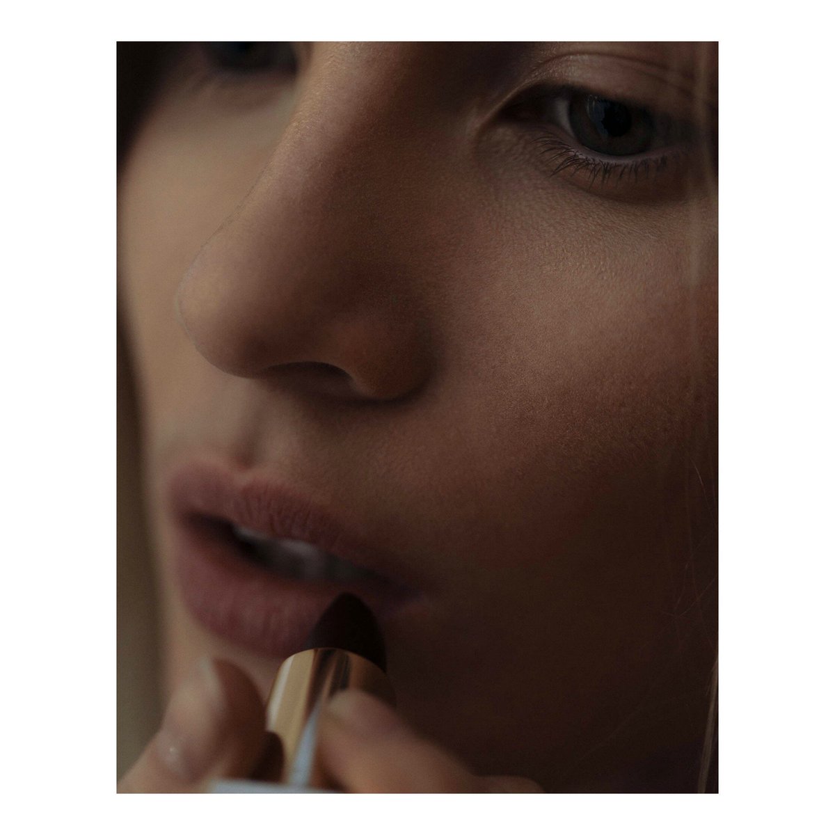 SarahLanagan's tweet photo. PIECES of YOU // new editorial out now for @MyAtlasMagazine // with @morgantheagency @Sjffrench https://t.co/oxYSD13cD4