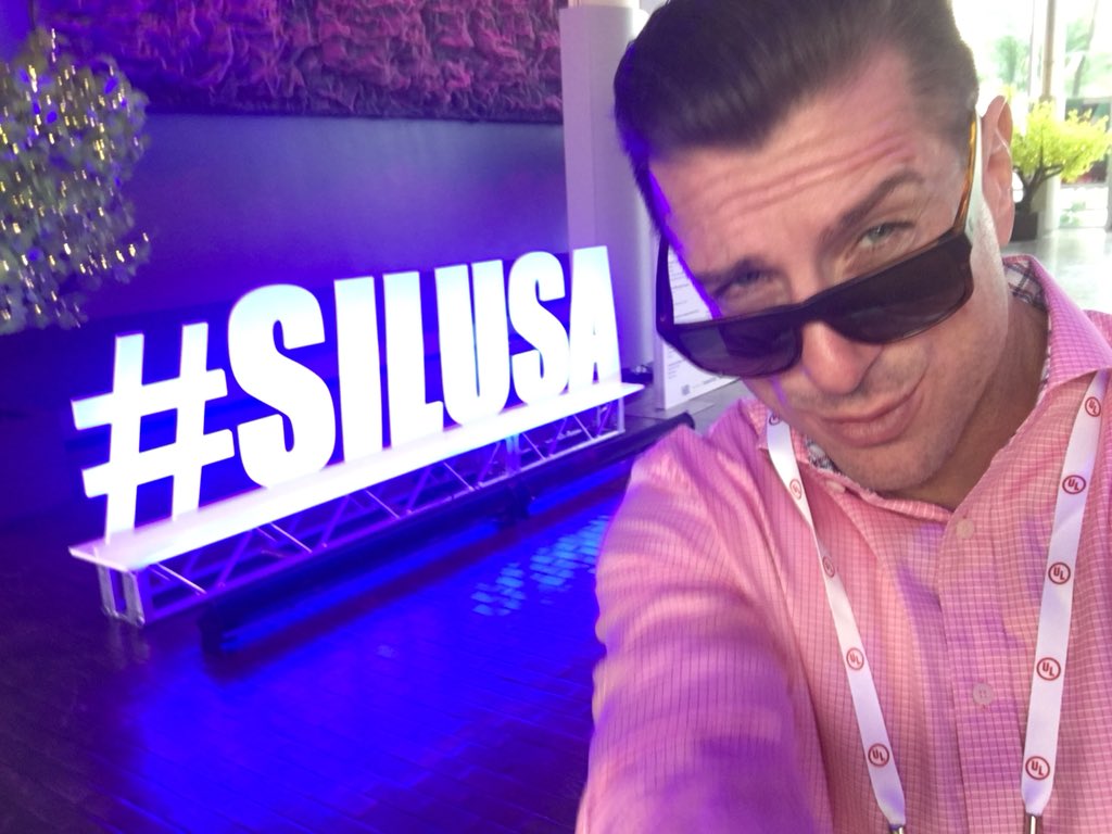 The_RyanBarrier's tweet photo. memorable moments this week #SILUSA #TheLEDShow #LightspaceCA Check it out! Get here and get educated. #lighting #LED all topics of lighting. Walk the show. Listen to the speakers.#network with industry #lighting leaders. #humanilluminance having a great time.! https://t.co/E9mAgcGmkU