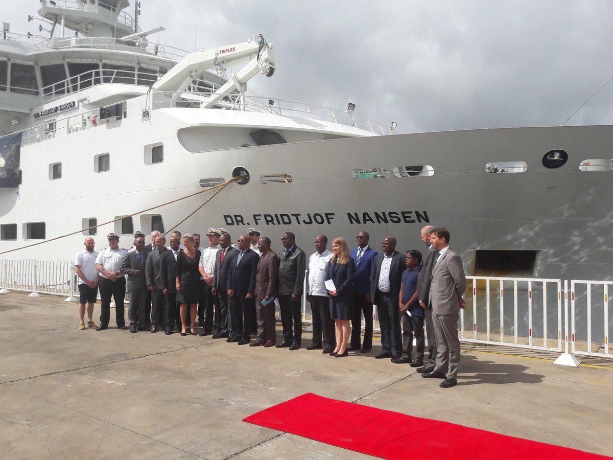 #DFNansen was sent off red carpet style for the Mozambiquean survey by ministers, ambassadors, FAO representatives, a string orchestra, and a speech in impressive portugese by IMRs Åsmund Bjordal #ecosystem #marinescience #EAFNansen @Havforskningen @FAOfish