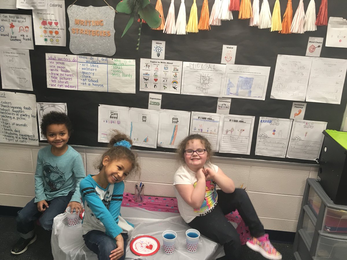 GabriellePurdy1's tweet photo. Love you kiddos to pieces! Happy Valentines Day! @indyprincipal #DecaturProud #LibertyHawks https://t.co/XUBsFHWQX9